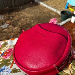 Portland Leather Fuchsia Crossbody Bag